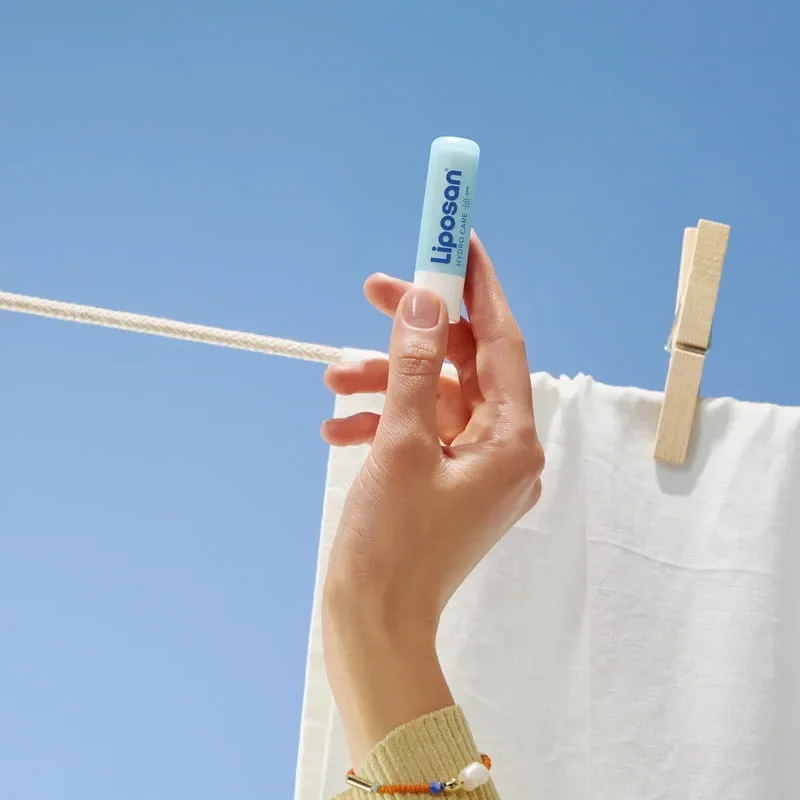 Liposan Hydro Care SPF15 24ωρη Ενυδάτωση Χειλιών 4,8gr